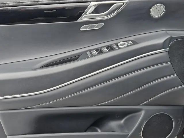 2025 Genesis GV80 2.5T Standard AWD