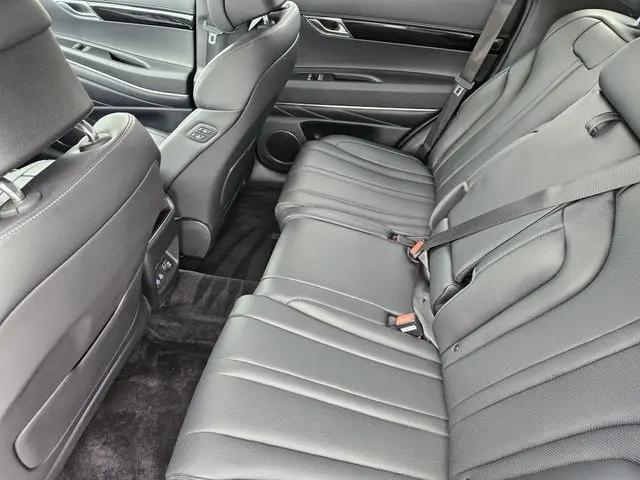 2025 Genesis GV80 2.5T Standard AWD
