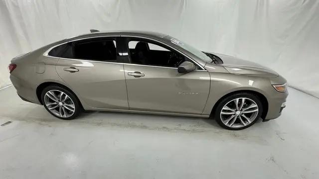 2022 Chevrolet Malibu FWD LT