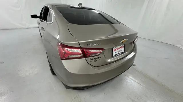 2022 Chevrolet Malibu FWD LT