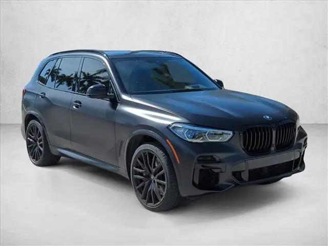 2022 BMW X5 M50i