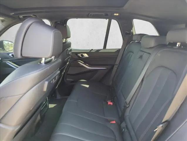 2022 BMW X5 M50i