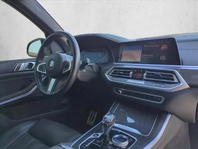 2022 BMW X5 M50i