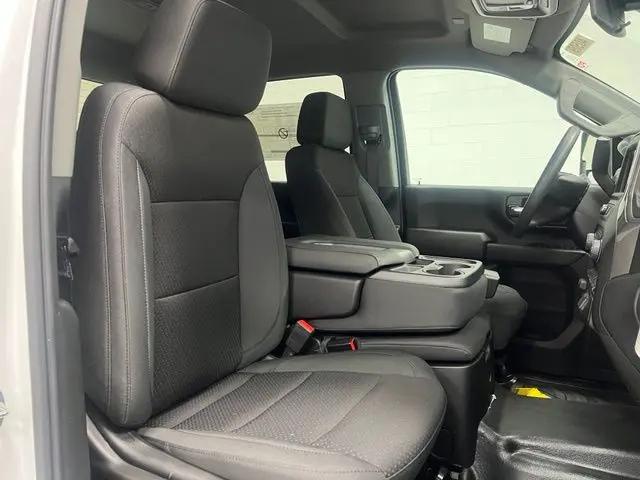 2026 Chevrolet Silverado 3500HD Crew Cab, Long Bed, WT Dual Rear Wheel, RWD