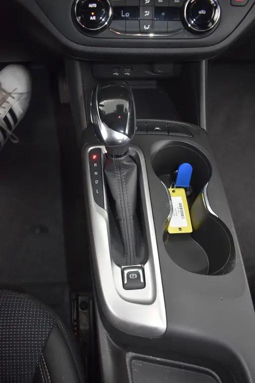 2025 Buick NV Preferred FWD