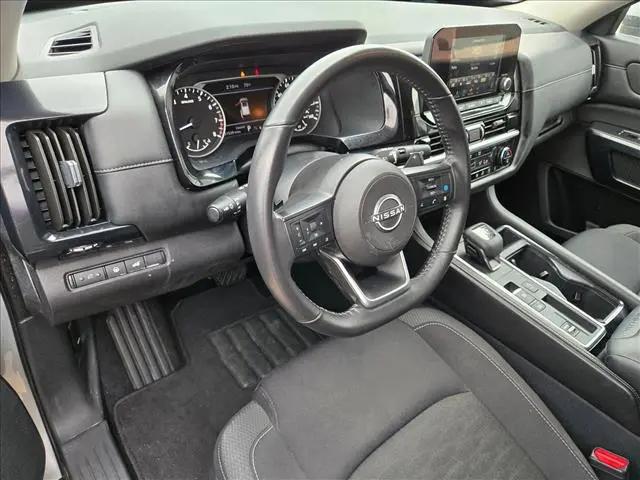 2025 Nissan Pathfinder SV FWD