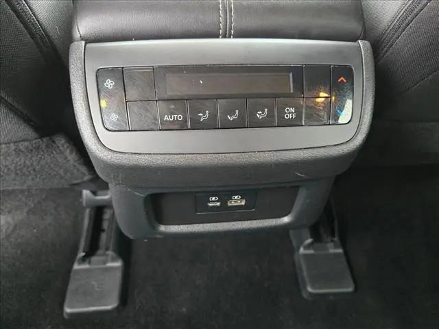 2025 Nissan Pathfinder SV FWD