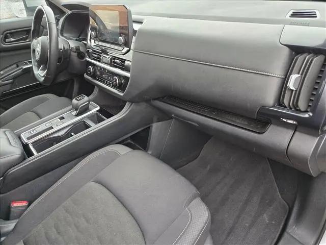 2025 Nissan Pathfinder SV FWD