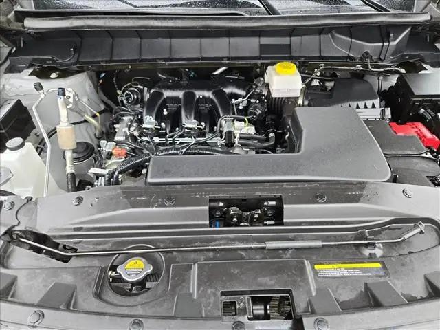 2025 Nissan Pathfinder SV FWD