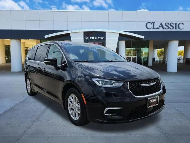 2025 Chrysler Pacifica Select for sale in Arlington, TX