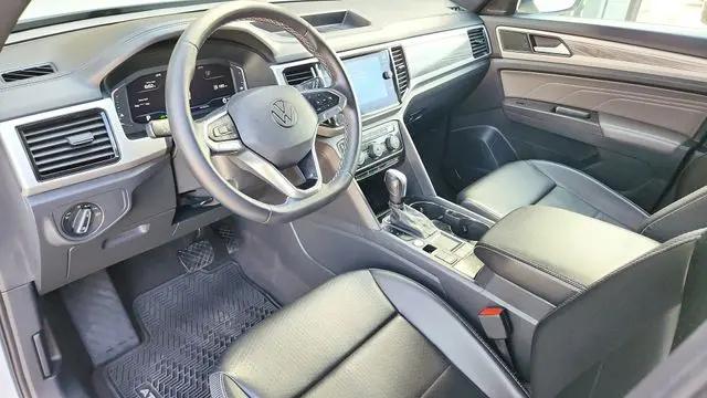 2022 Volkswagen Atlas Cross Sport 3.6L V6 SE w/Technology