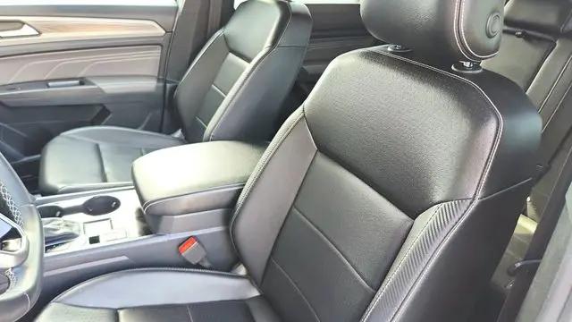 2022 Volkswagen Atlas Cross Sport 3.6L V6 SE w/Technology