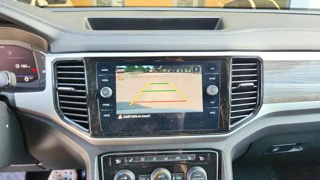 2022 Volkswagen Atlas Cross Sport 3.6L V6 SE w/Technology