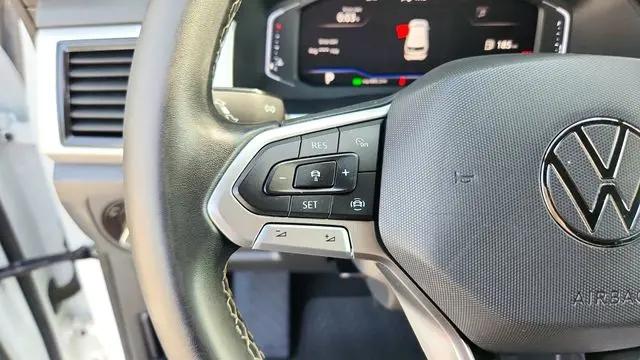 2022 Volkswagen Atlas Cross Sport 3.6L V6 SE w/Technology
