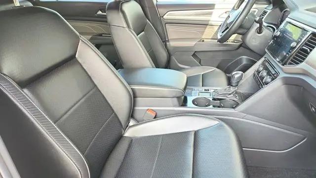 2022 Volkswagen Atlas Cross Sport 3.6L V6 SE w/Technology