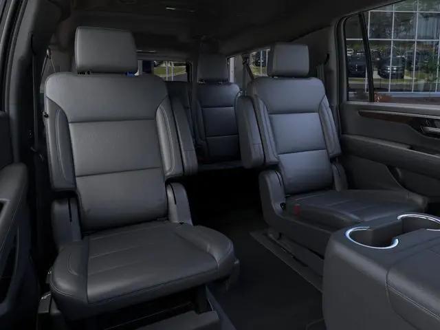 2026 Chevrolet Suburban LT, 4WD