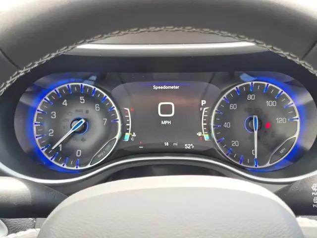 2027 Chrysler Pacifica Limited