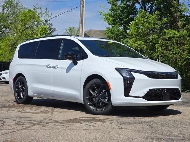 2027 Chrysler Pacifica Limited