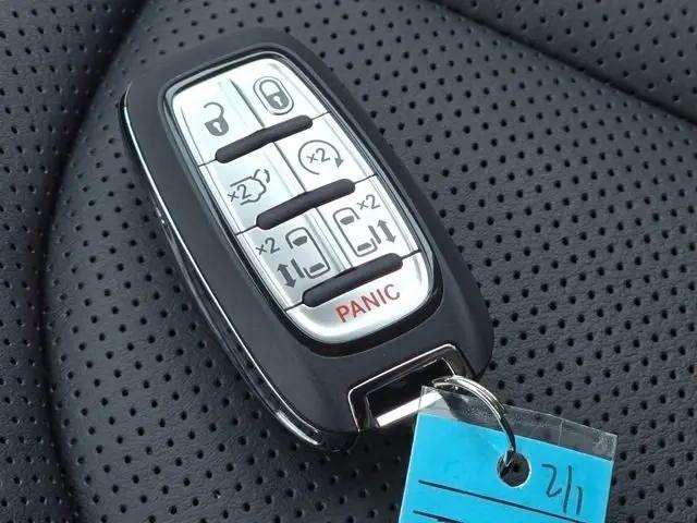 2027 Chrysler Pacifica Limited