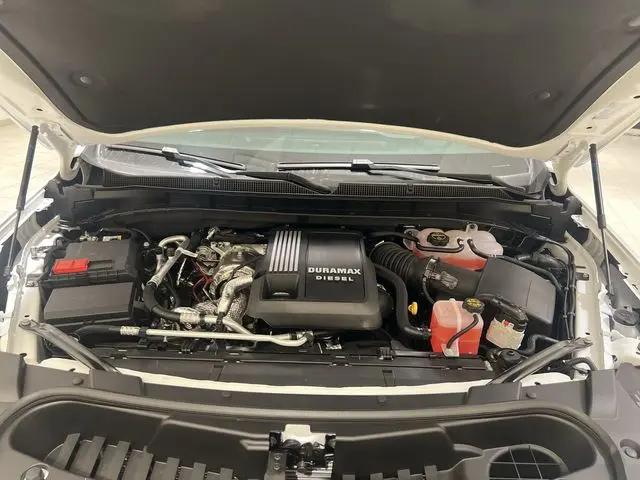 2026 Chevrolet Suburban RST, 4WD