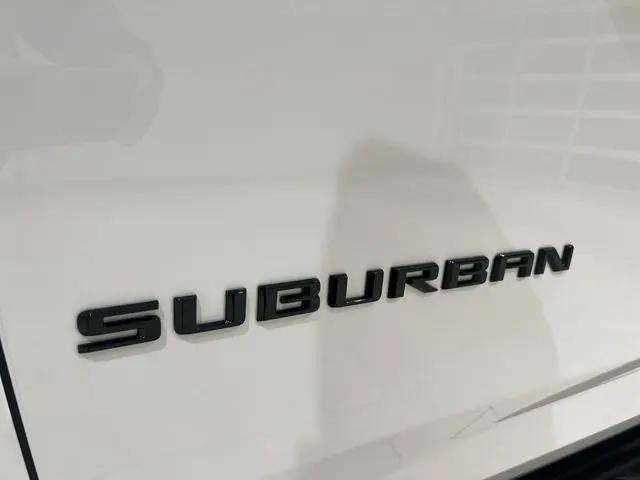 2026 Chevrolet Suburban RST, 4WD
