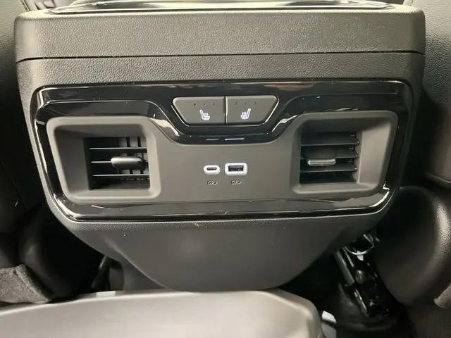 2026 GMC Sierra 2500HD Crew Cab, Standard Bed, AT4, 4WD