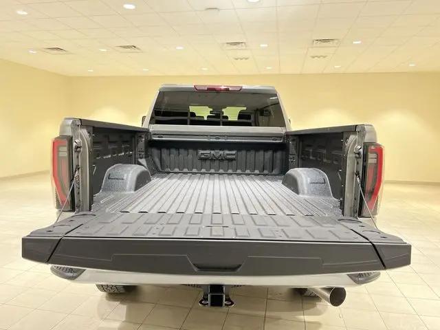 2026 GMC Sierra 2500HD Crew Cab, Standard Bed, AT4, 4WD