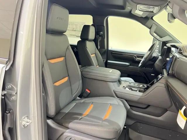 2026 GMC Sierra 2500HD Crew Cab, Standard Bed, AT4, 4WD