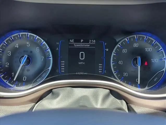 2023 Chrysler Voyager LX