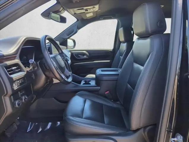 2023 Chevrolet Suburban 2WD LT