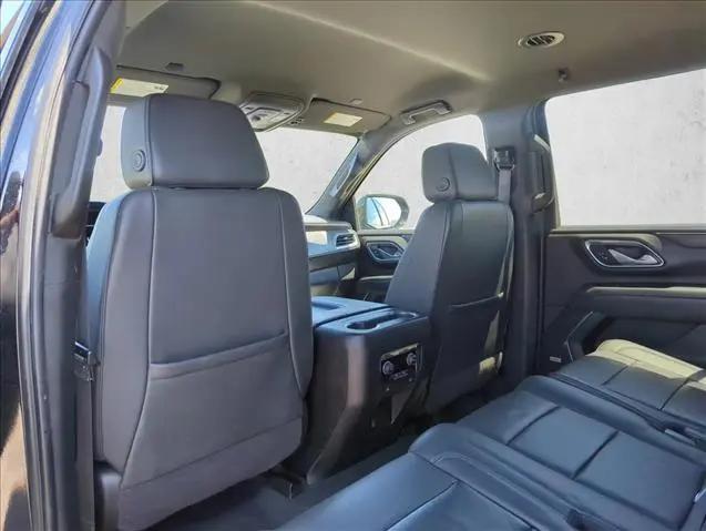 2023 Chevrolet Suburban 2WD LT