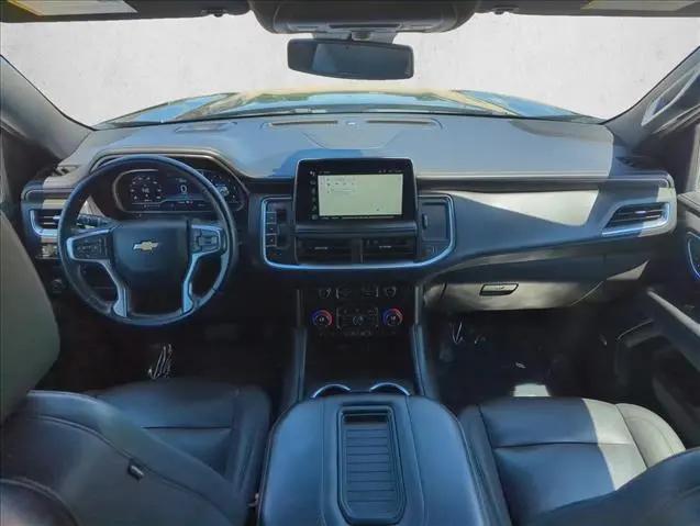 2023 Chevrolet Suburban 2WD LT