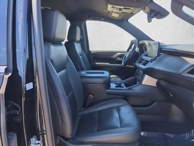 2023 Chevrolet Suburban 2WD LT