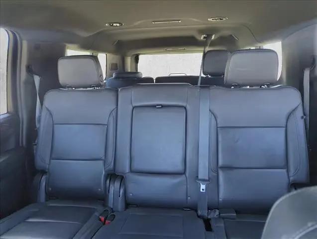 2023 Chevrolet Suburban 2WD LT