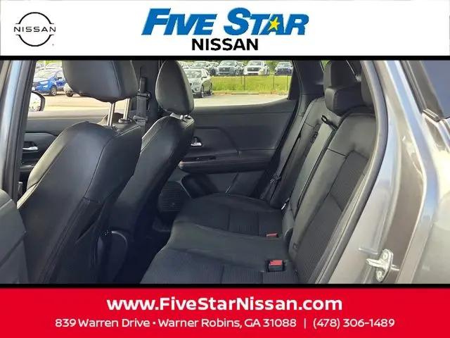 2025 Nissan Kicks SR FWD