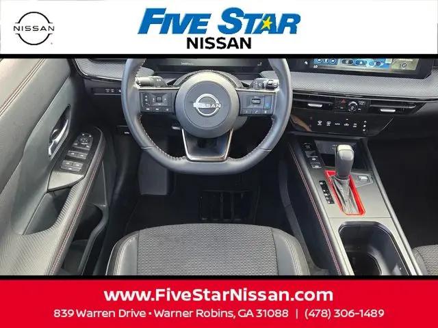 2025 Nissan Kicks SR FWD