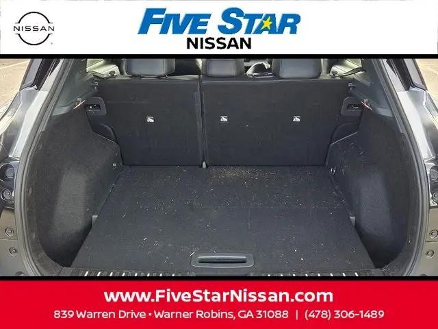 2025 Nissan Kicks SR FWD