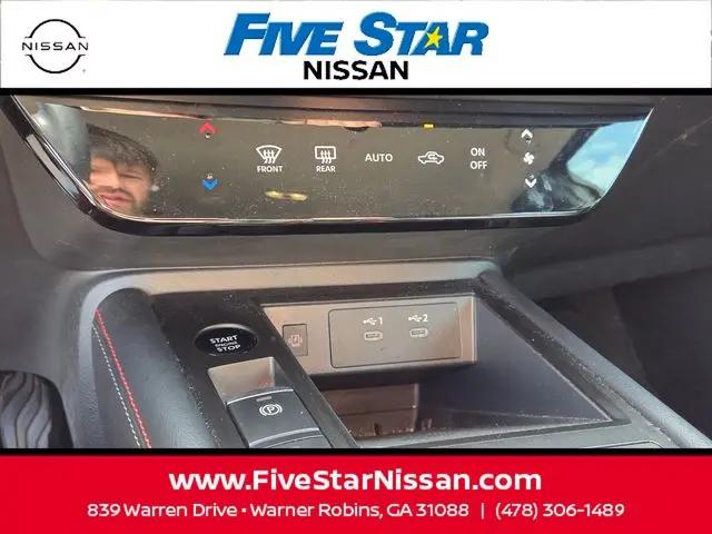 2025 Nissan Kicks SR FWD