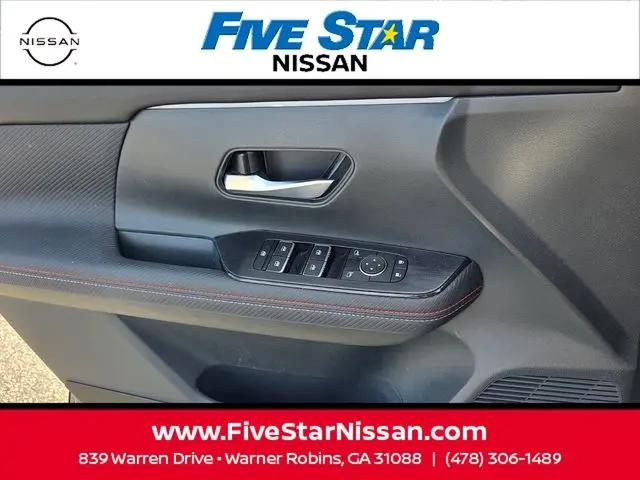 2025 Nissan Kicks SR FWD