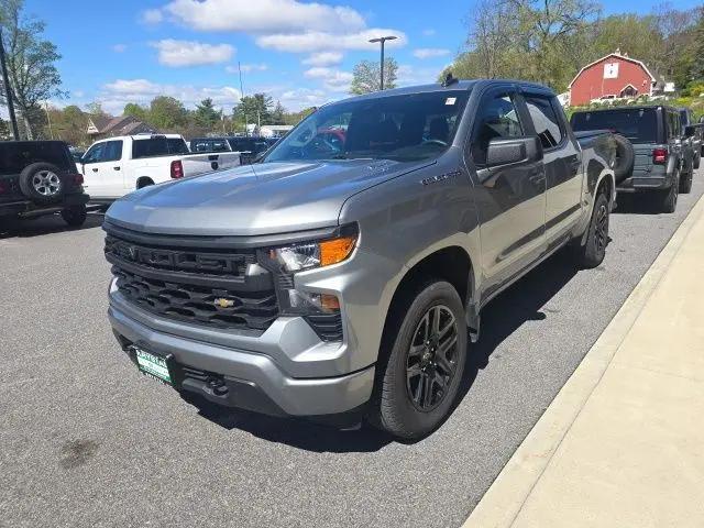 2024 Chevrolet Silverado 1500 4WD Crew Cab Short Bed Custom