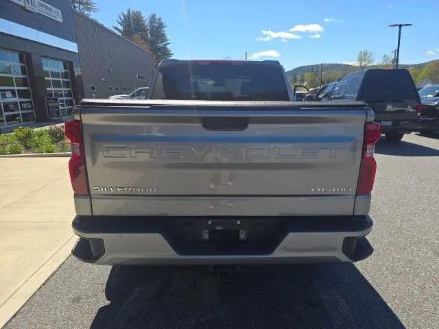 2024 Chevrolet Silverado 1500 4WD Crew Cab Short Bed Custom