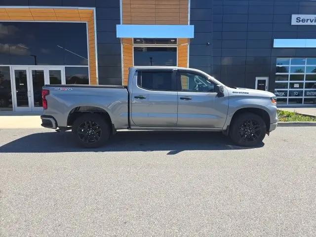2024 Chevrolet Silverado 1500 4WD Crew Cab Short Bed Custom