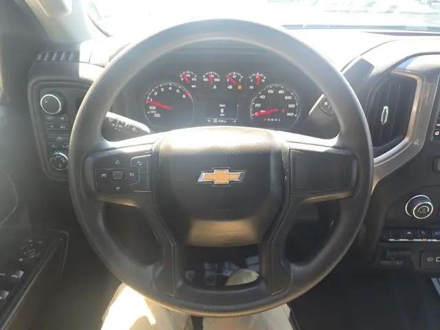 2024 Chevrolet Silverado 1500 4WD Crew Cab Short Bed Custom