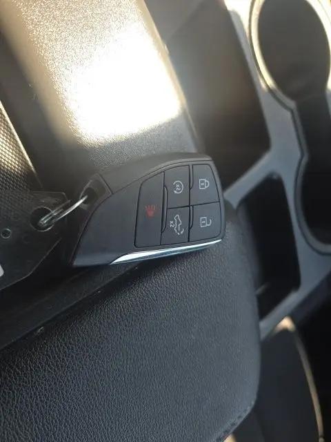 2024 Chevrolet Silverado 1500 4WD Crew Cab Short Bed Custom
