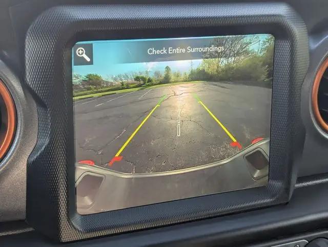 2022 Jeep Gladiator Sport