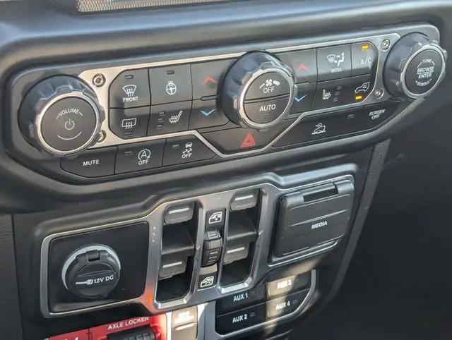 2022 Jeep Gladiator Sport