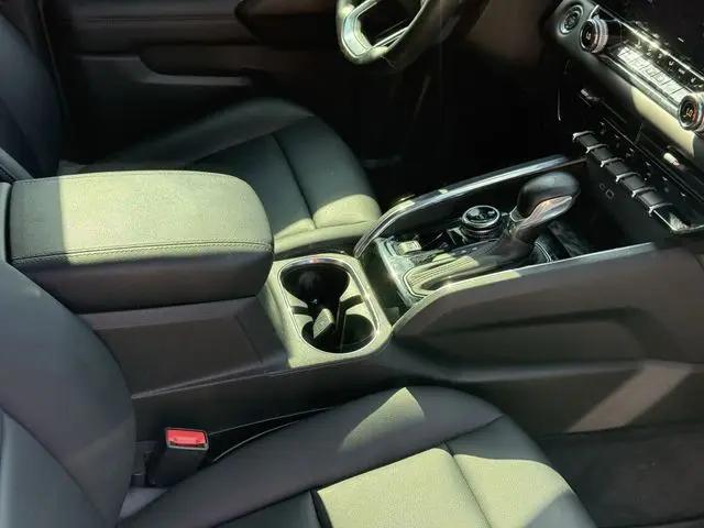 2023 GMC Canyon 4WD Crew Cab Short Box Elevation