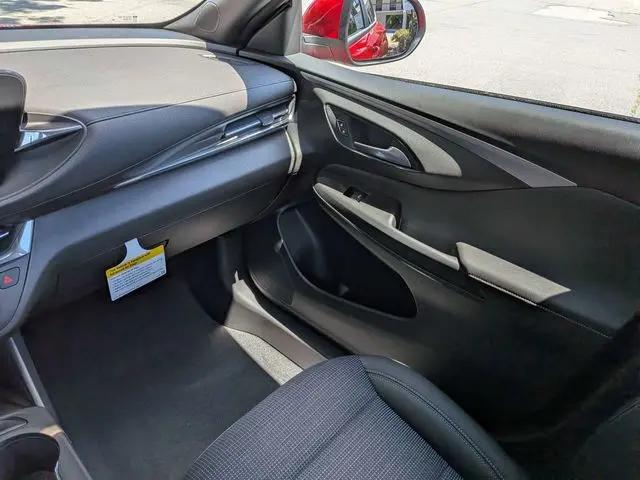 2026 Buick NV Preferred FWD