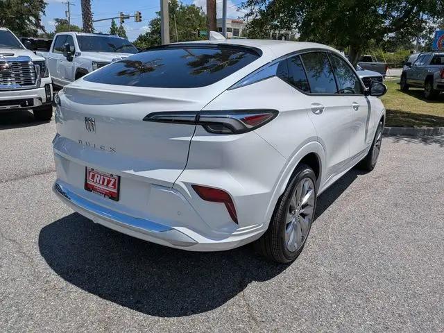 2026 Buick NV Avenir FWD