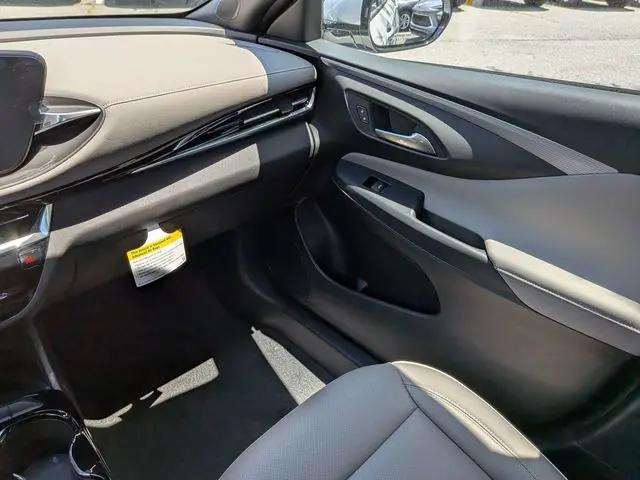 2026 Buick NV Avenir FWD